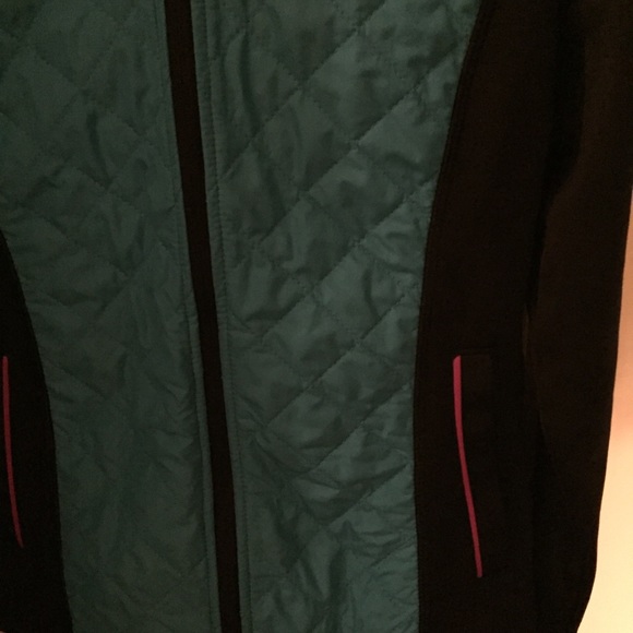 Fila girl’s hooded jacket, size L (14) - Picture 7 of 7